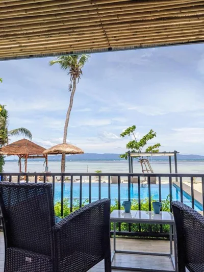 Deluxe Double Room with Balcony and Sea View — Samutra Residences